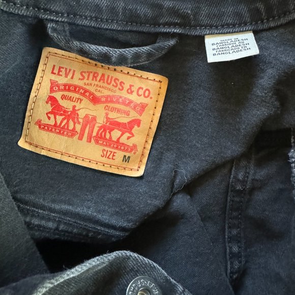 LEVI'S The Trucker Mens Denim Jacket - Picture 6 of 8